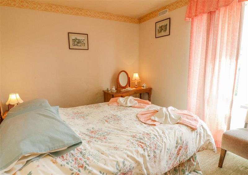 A bedroom in Low Skibeden Cottage (photo 3) at Low Skibeden Cottage, Skipton