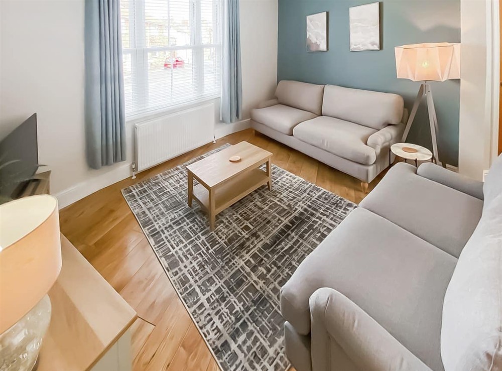 Open plan living space (photo 2) at Low Tide in Filey, North Yorkshire