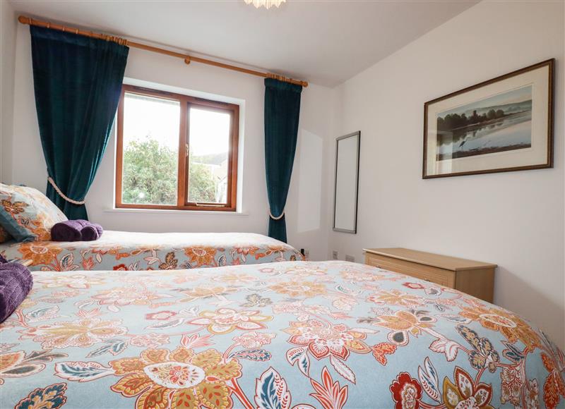 One of the 3 bedrooms (photo 3) at Lowarth Chi, Polruan