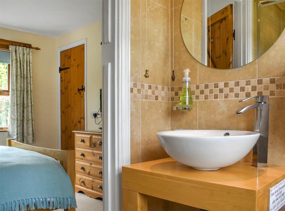 Bathroom at Lower Axford Cottage in Callington, Cornwall