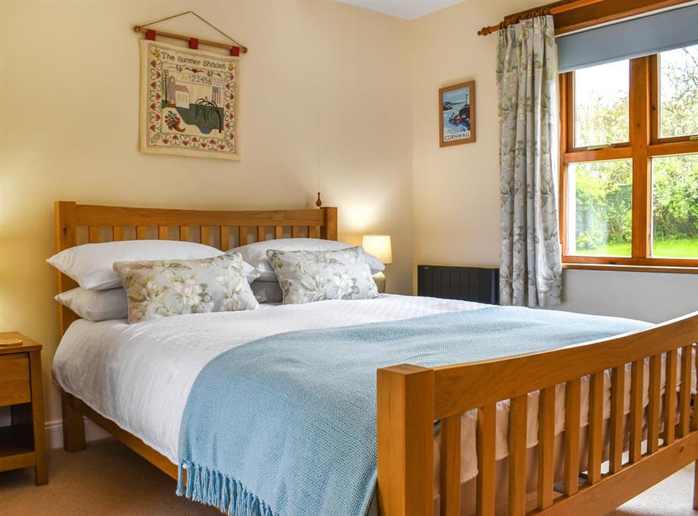Double bedroom at Lower Axford Cottage in Callington, Cornwall