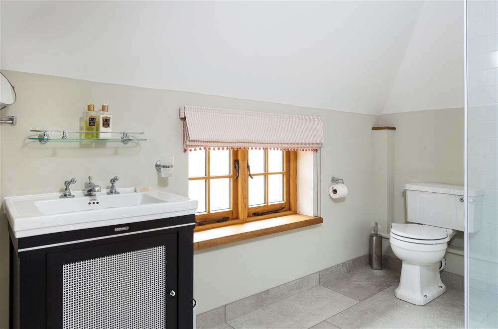 The en-suite shower room at Lower Farm Barn, Hungerford