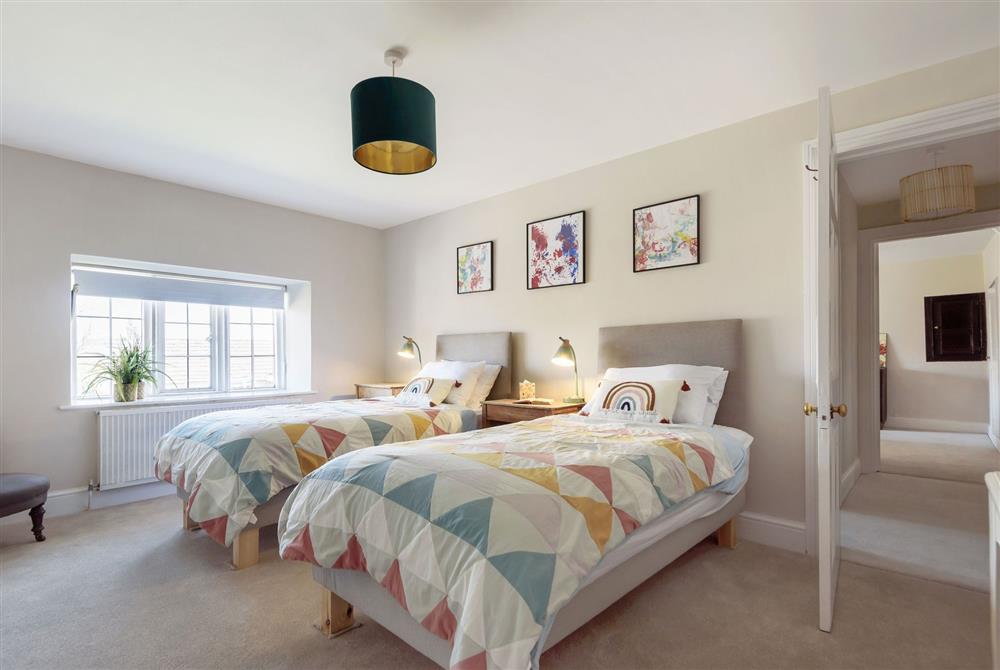 Lower Farm, Dorset: Bedroom five with twin 3ft single beds which can convert to a 6’ super-king size bed on request