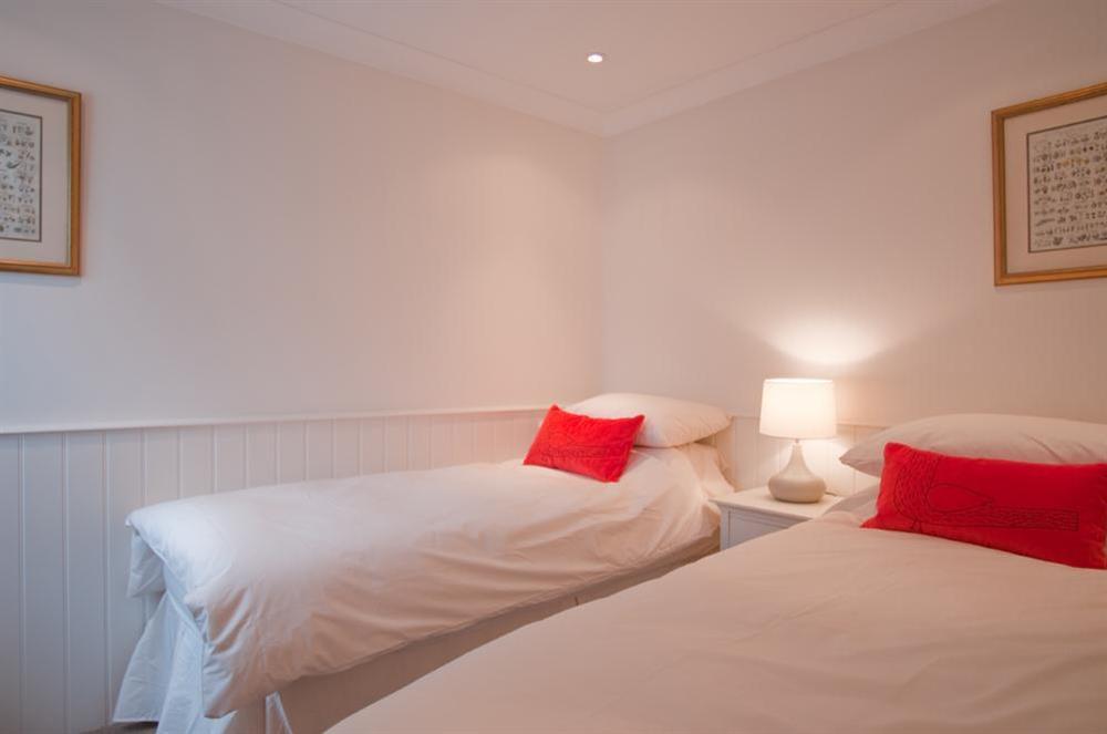 Twin bedroom with 2ft 6" beds at Lower Fernlea in Devon Road, Salcombe