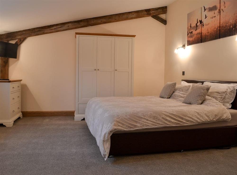 Spacious double bedroom at Lower Larkworthy in Ashwater, near Holsworthy, Devon