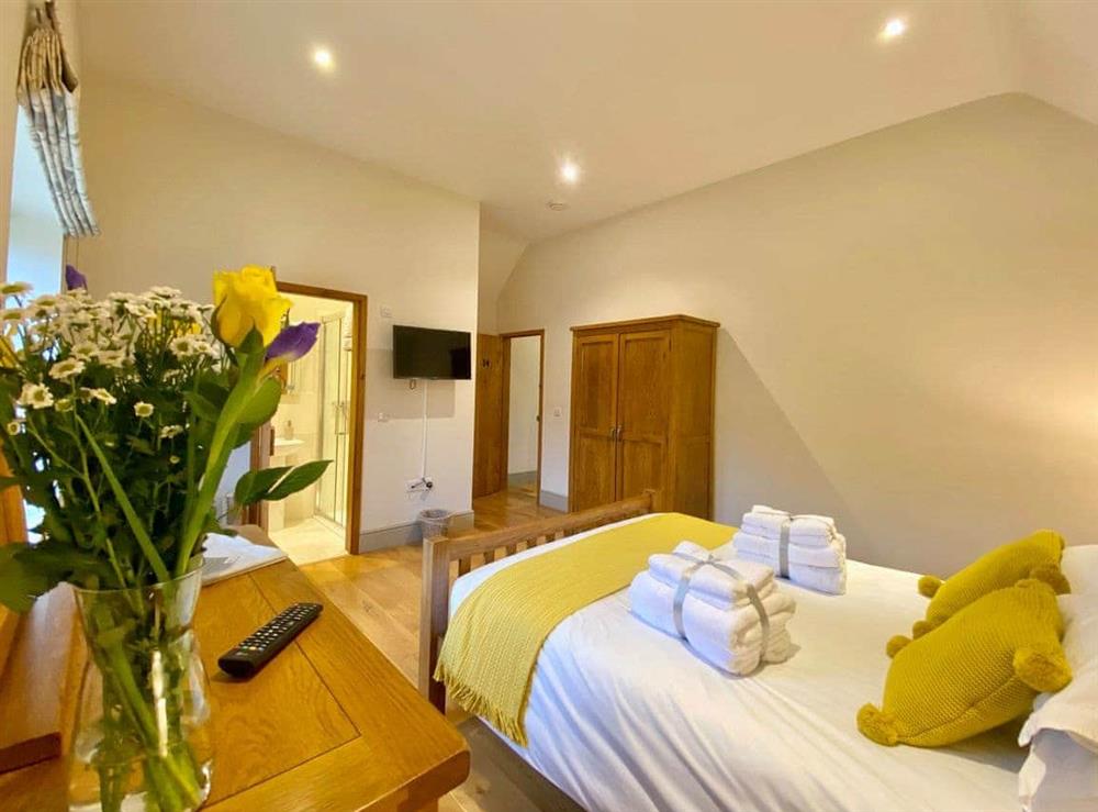 Double bedroom (photo 3) at Tull, 