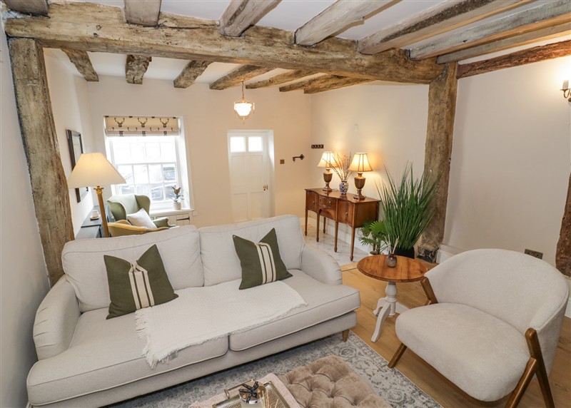 This is the living room at Lower Pack Horse Cottage, Winchcombe