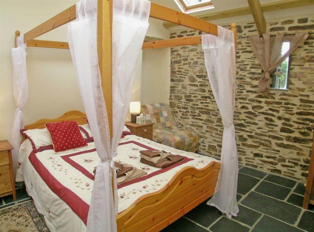 Four Poster bedroom at Lower Shipen in North Petherwin, near Launceston, Cornwall