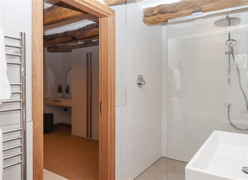 The bathroom at Lower Walreddon Barn, Tavistock