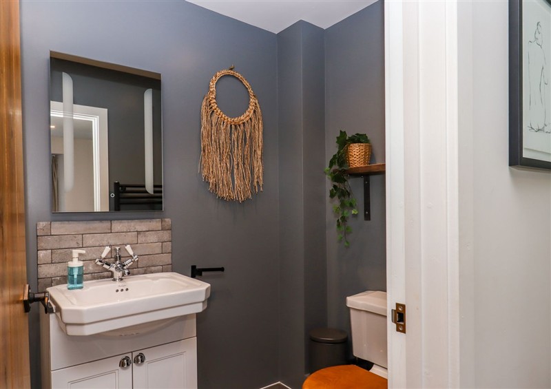 Bathroom (photo 3) at Lower Well Farm House, Stoke Gabriel