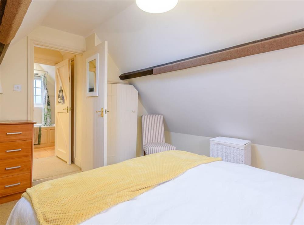 Double bedroom (photo 2) at Lower Whiteflood Farm Cottage in Owslebury, Winchester, Hampshire