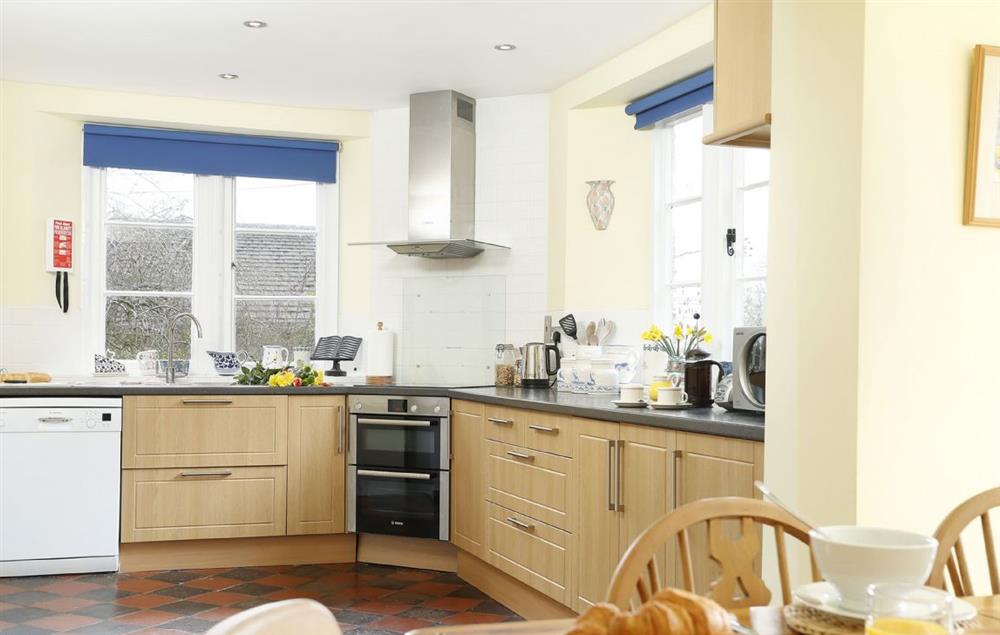 Fully equipped kitchen with electric hob, oven and grill at Lowfields, Sarsden