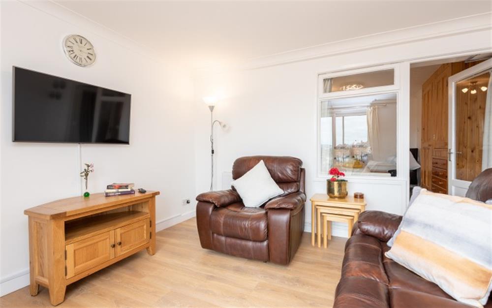Comfortable lounge area at Lucerne Apartment in Lyme Regis