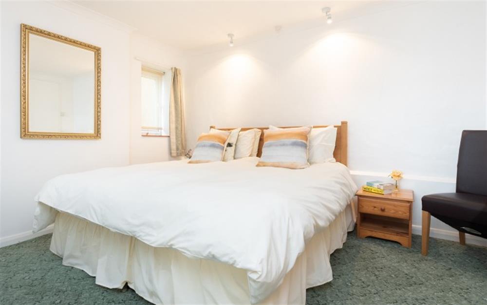 Super King size Zip link bed at Lucerne Apartment in Lyme Regis