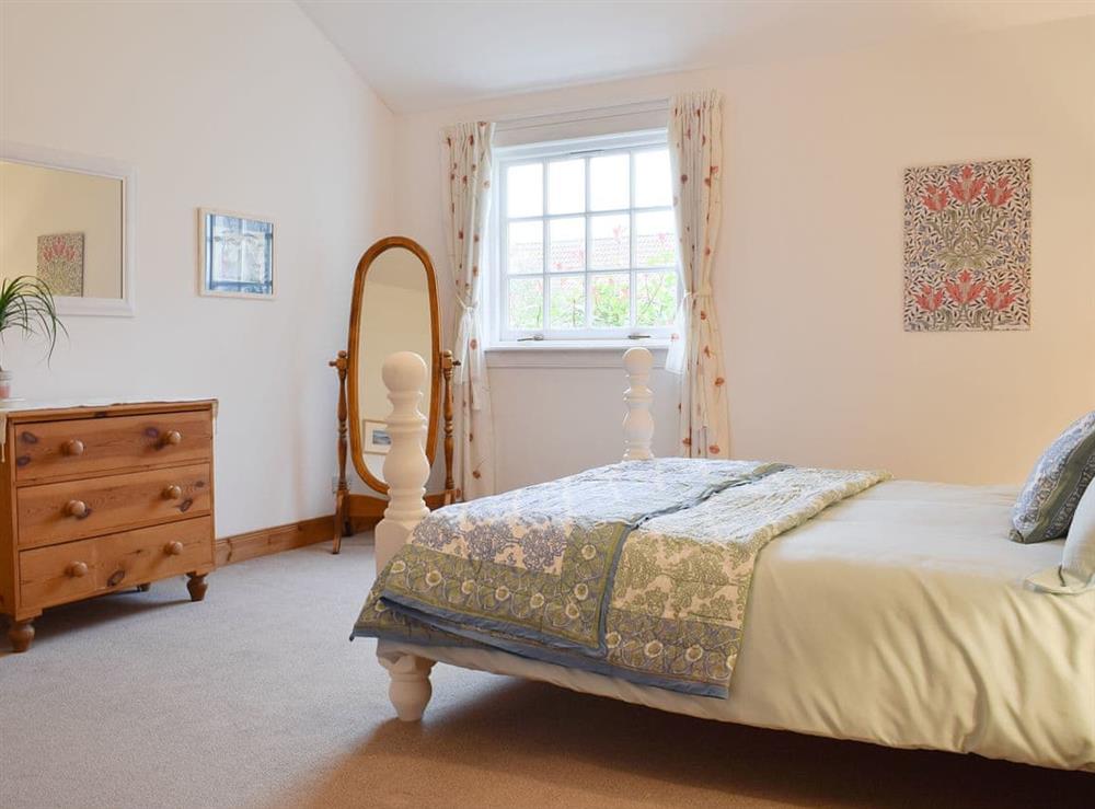 Comfortable double bedroom at Lucklaw Steading Cottage in Balmullo, near St Andrews, Fife