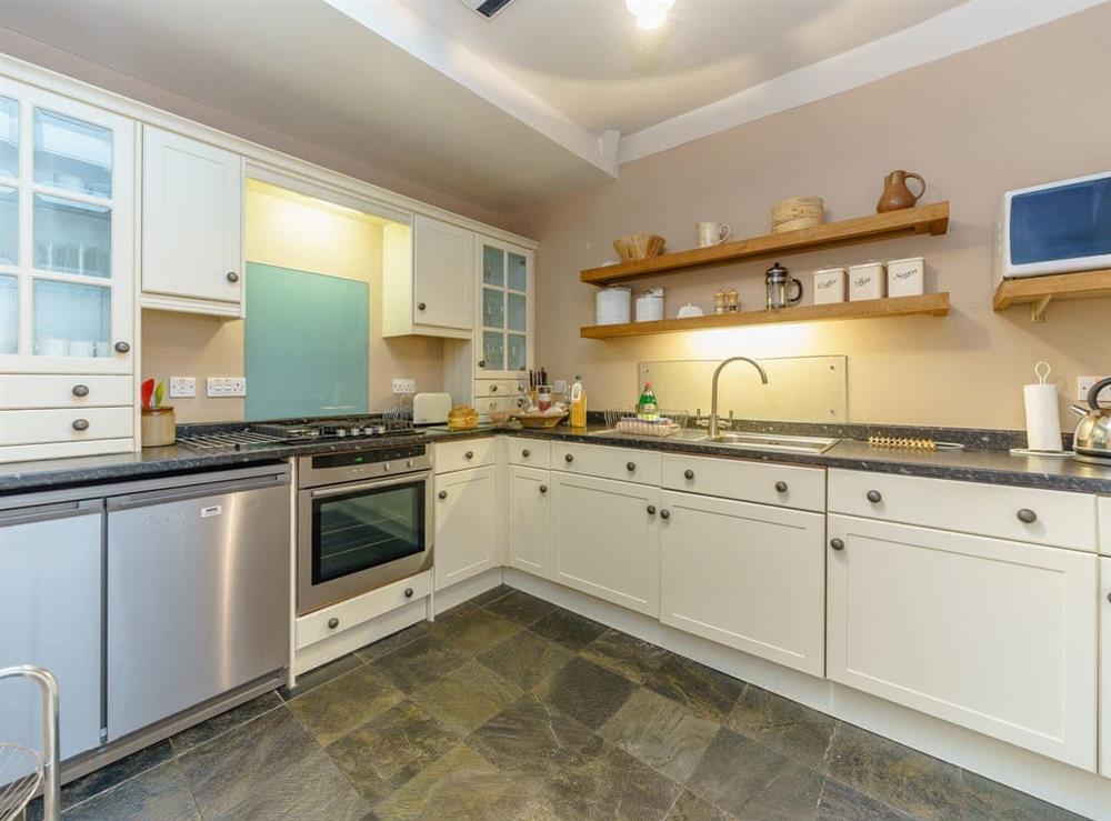 Fully appointed fitted kitchen at Prince Arthur & Catherine, 