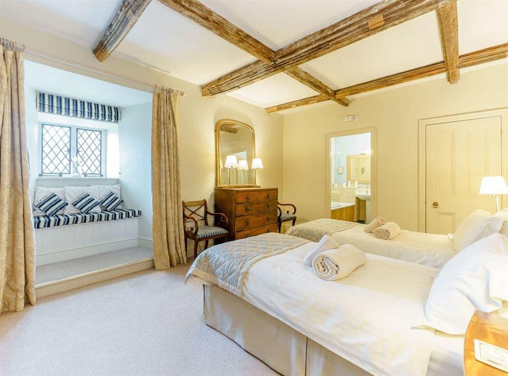 Characterful twin bedroom at Sir Henry Sidney, 