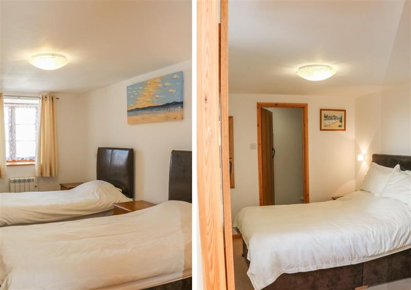 One of the  bedrooms (photo 2) at Lundy View Cottage, Bideford