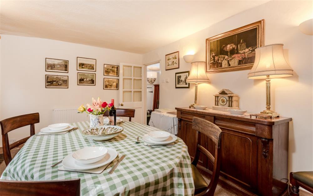 Another look at the dining room  at Lydiard Cottage in Loddiswell