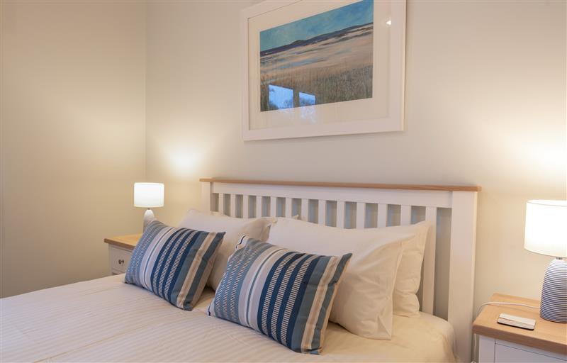 One of the 4 bedrooms (photo 2) at Lyme Bay View, Lyme Regis