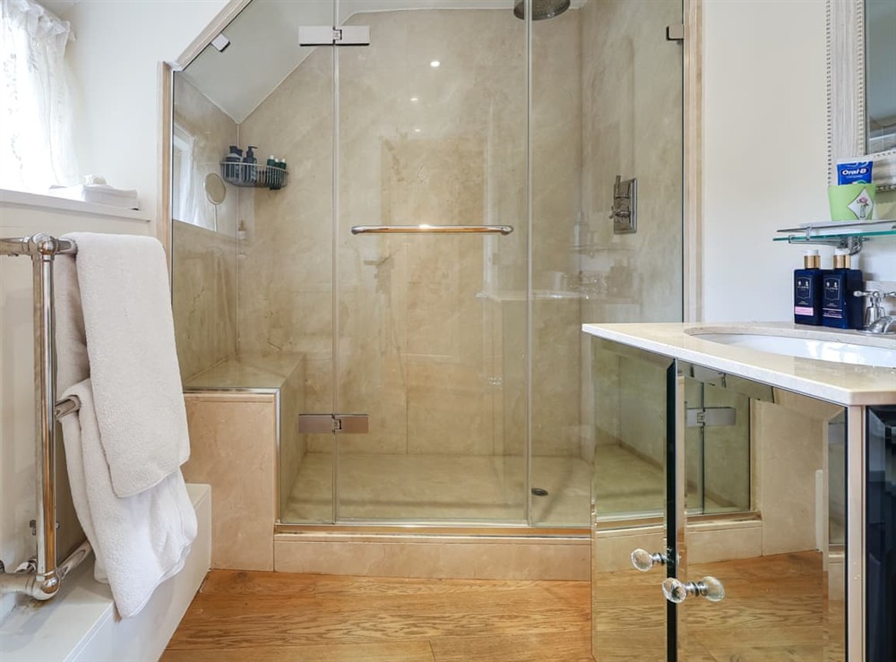 Bathroom (photo 4) at Lynchets Cottage in Hungerford, Berkshire