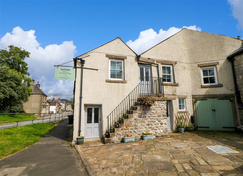 The setting of Lyndale Cottage