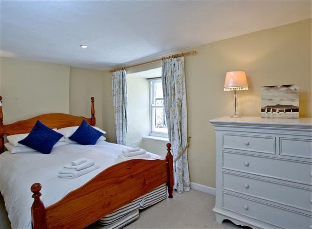 Double bedroom at Lyndale Cottage in Kingsand & Cawsand, South Cornwall