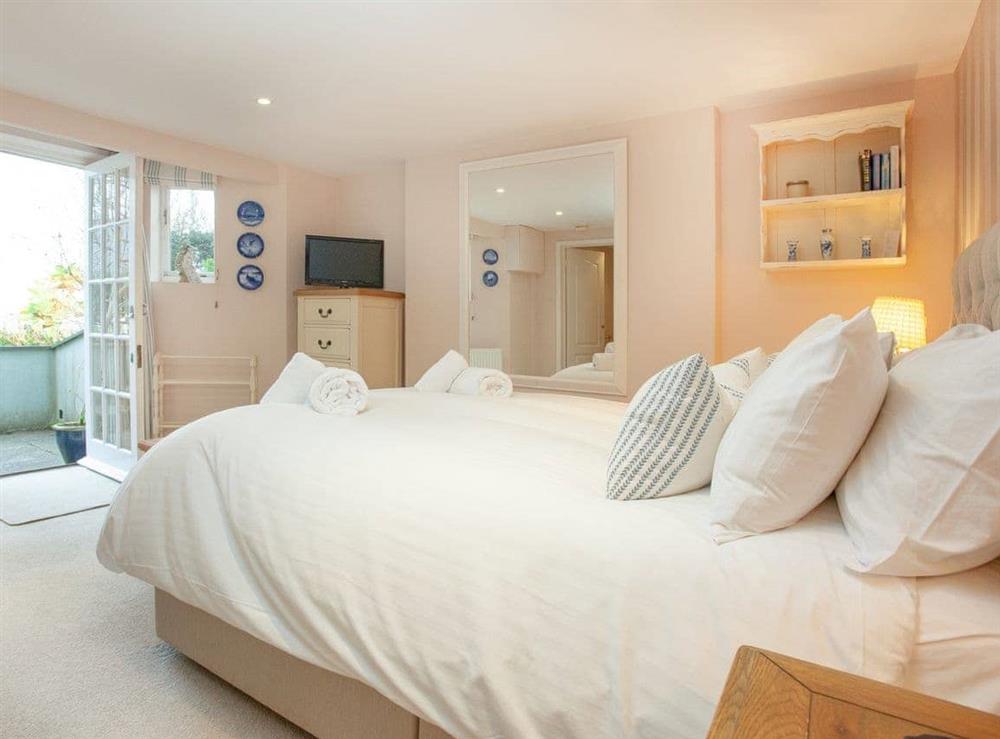 Double bedroom at Lyndoch in Salcombe, Devon