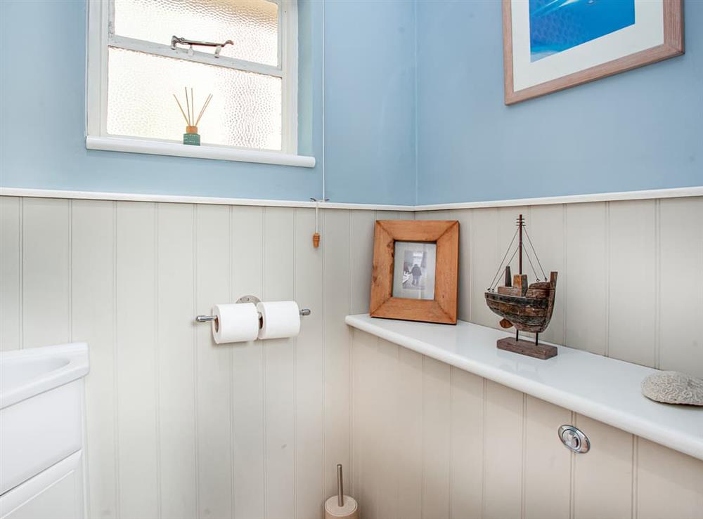 Bathroom (photo 2) at Lynwood in Boscastle, Cornwall