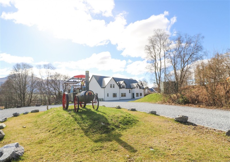 Outside at Macgregor Ranch, Achnabobane near Spean Bridge