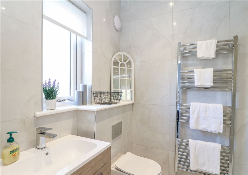 The bathroom (photo 3) at Macgregor Ranch, Achnabobane near Spean Bridge