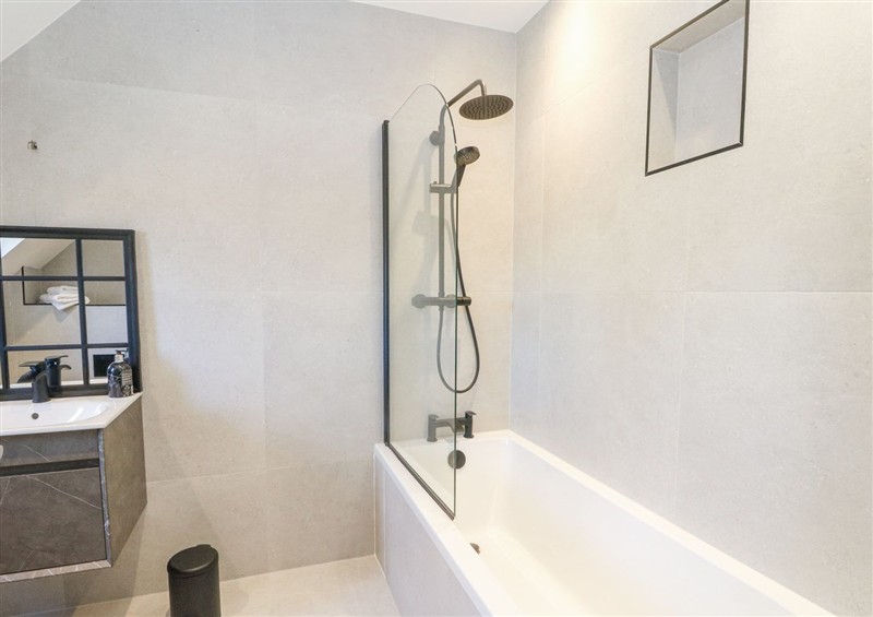 The bathroom (photo 4) at Macgregor Ranch, Achnabobane near Spean Bridge