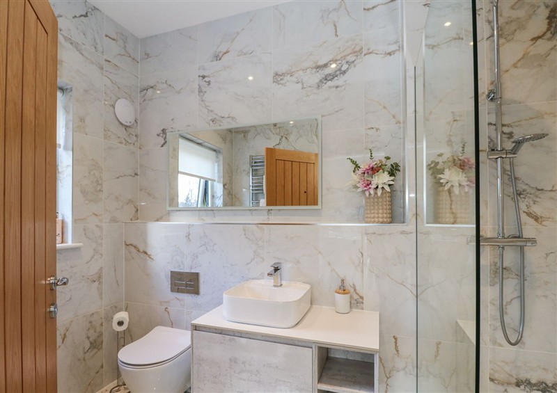 This is the bathroom at Macgregor Ranch, Achnabobane near Spean Bridge