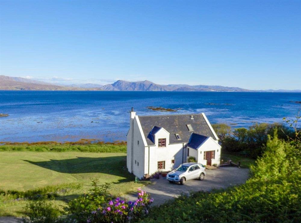 Ideal holiday home at Macinnisfree Cottage in Saasaig, Teangue, Isle of Skye., Great Britain