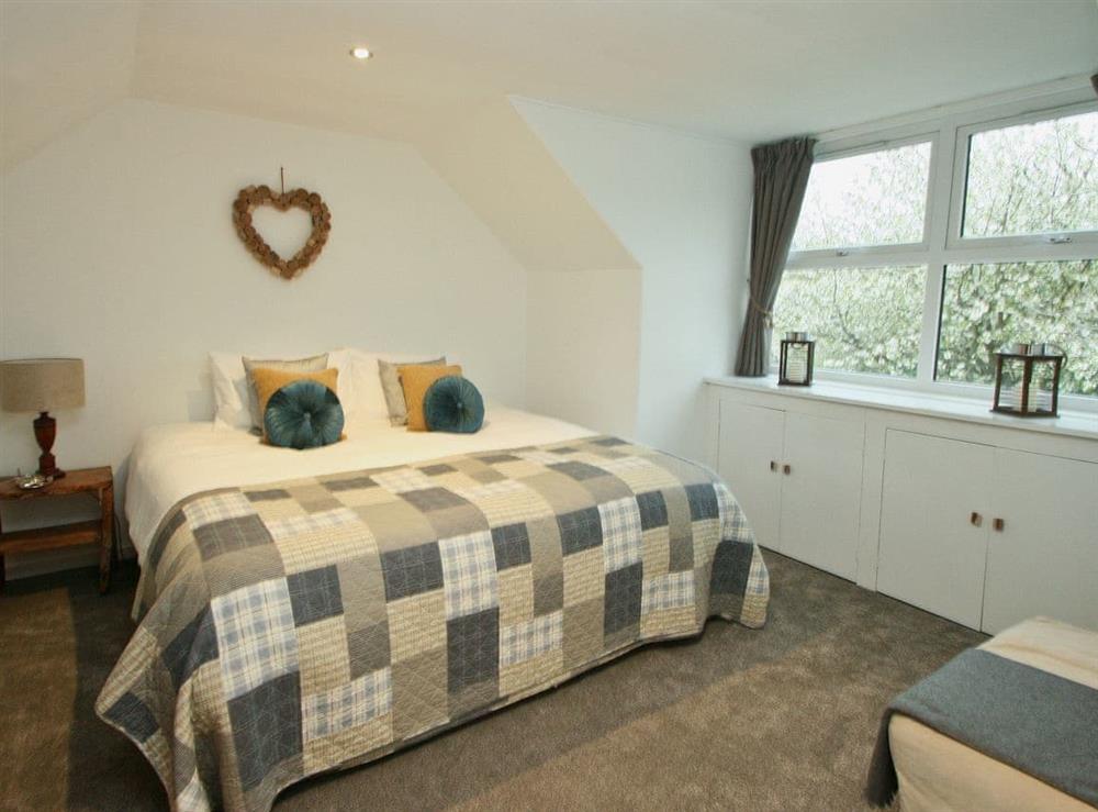 Emperor size/twin bedroom at Mackenzie Cottage in Poolewe, near Gairloch, Ross-Shire