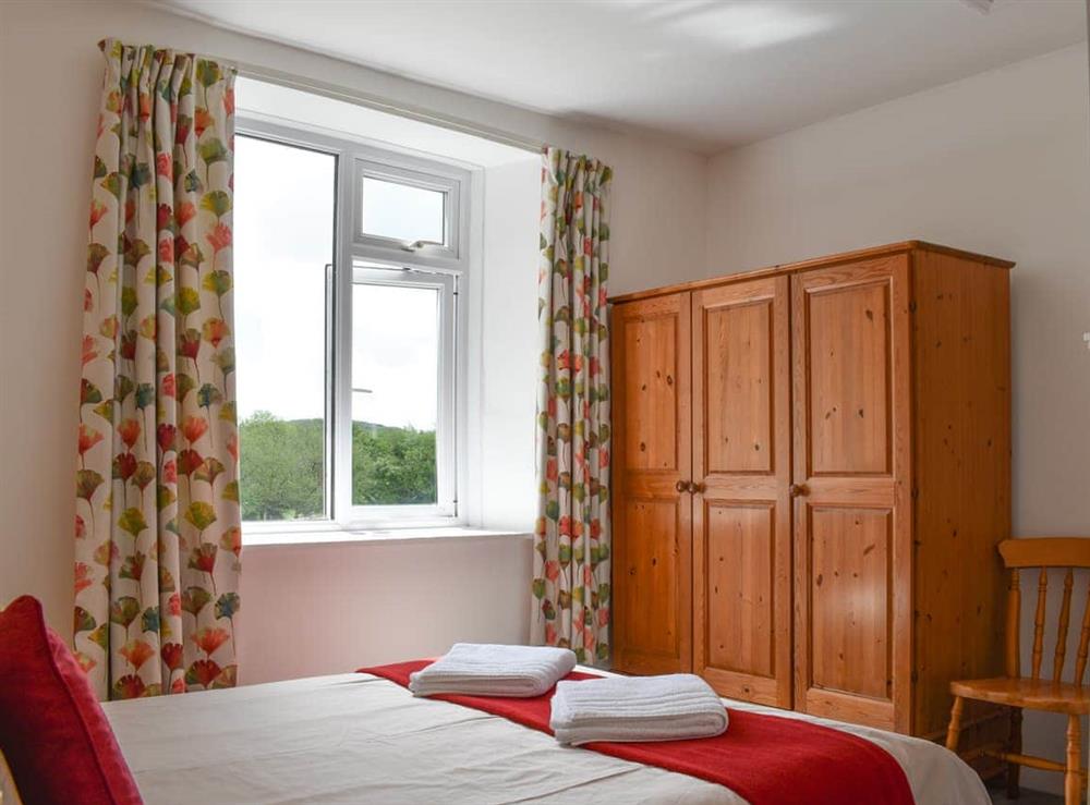 Double bedroom (photo 3) at Madderhay in Lostwithiel, Cornwall
