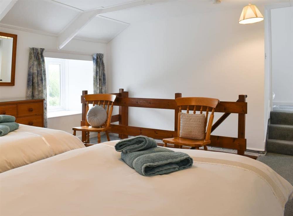 Twin bedroom (photo 3) at Madderhay in Lostwithiel, Cornwall