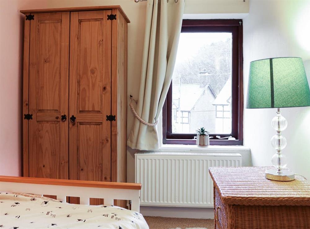 Single bedroom (photo 2) at Maes Derlwyn in Llanberis, near Caernarfon, Gwynedd