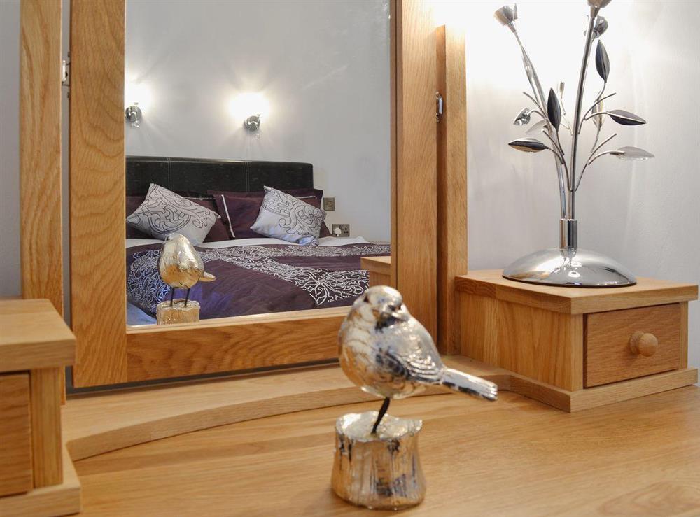 Dressing table and luxurious double bedded room at Maes Rheidol in Aberystwyth, Dyfed