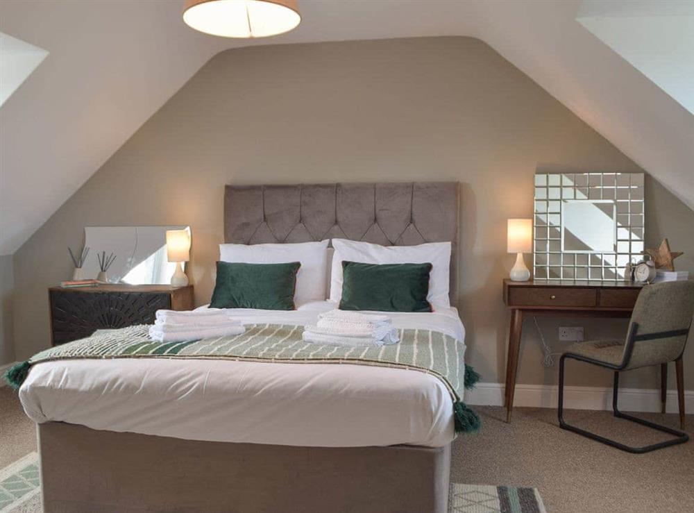Double bedroom (photo 6) at Maes-Y-Wawr in Letterston, Dyfed