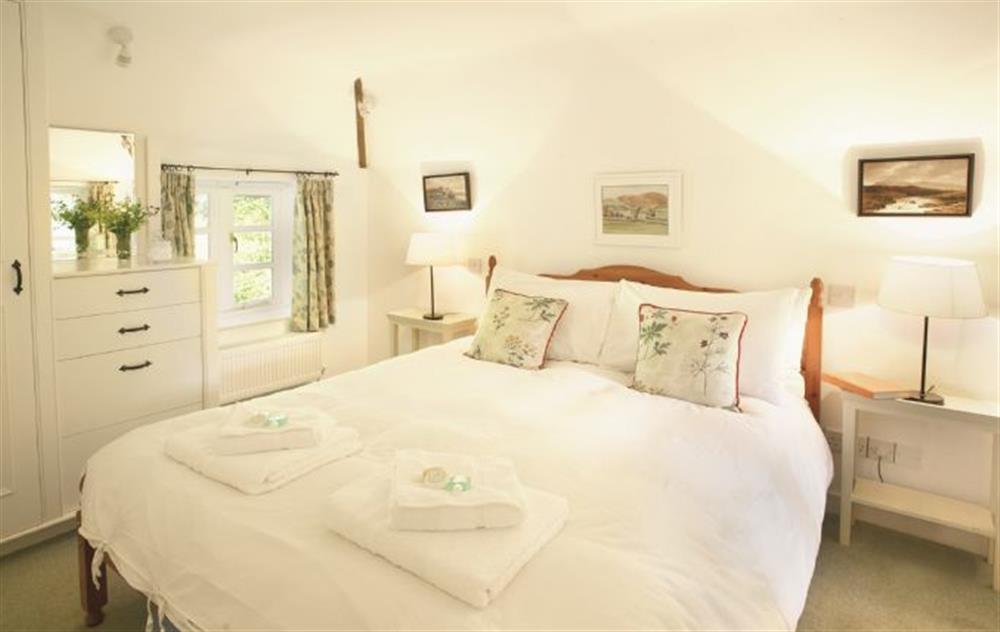 Spacious double bedroom at Magna Cottage, Ashmore