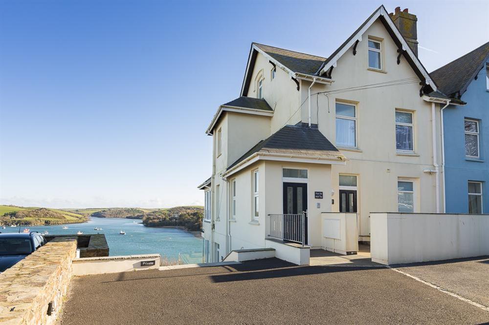 Main Top is one of three apartments in this iconic building sitting above the Salcombe Estuary