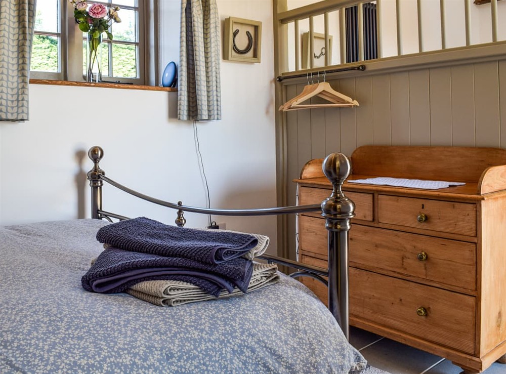 Double bedroom (photo 2) at Maisies Stable in Stretton-on-Dunsmore, near Warwick, Warwickshire