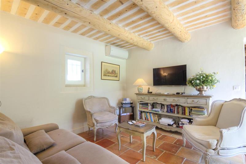 Living room (photo 2) at Maison Coquette, Avignon, France