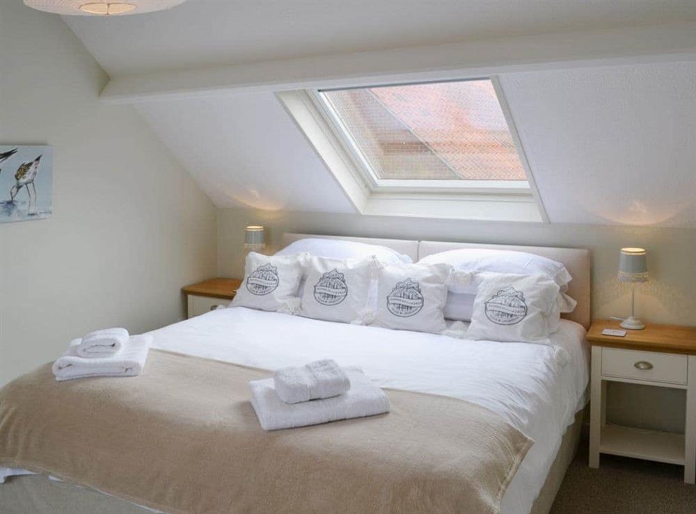Double bedroom (photo 2) at Maison du Quai in Cley-next-the-Sea, Norfolk