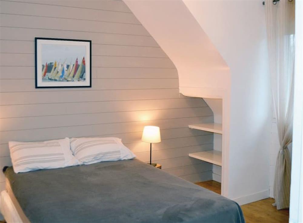 Bedroom (photo 6) at Maison Fouesnant in Fouesnant, Finistère , France