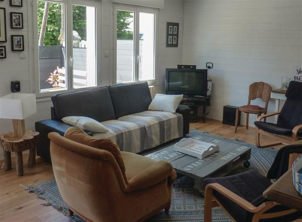 Living area (photo 2) at Maison Fouesnant in Fouesnant, Finistère , France