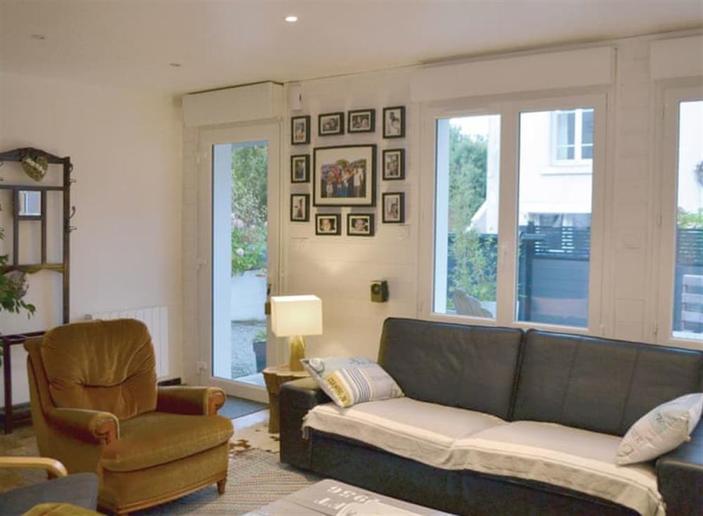 Living area (photo 3) at Maison Fouesnant in Fouesnant, Finistère , France