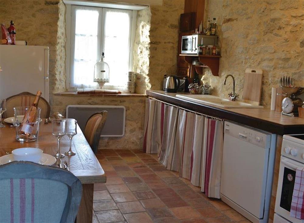 Kitchen (photo 2) at Maison Lot in Laussou, Lot-et-Garonne, France