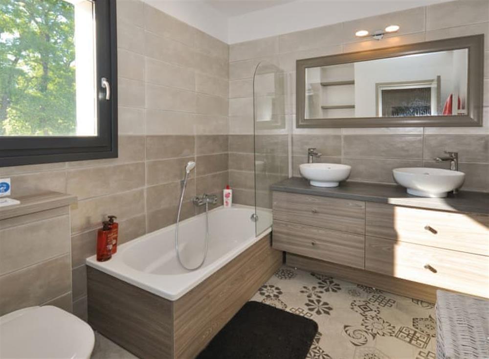 Bathroom (photo 3) at Maison Repose in Callian, Côte d’-Azur, France